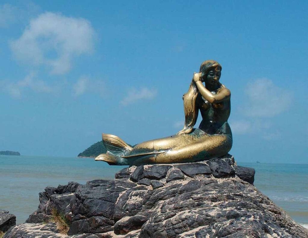 mermaid statue songkhla
